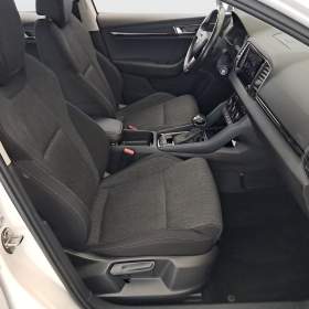 Foto inzerátu Skoda Karoq 1.6 TDI