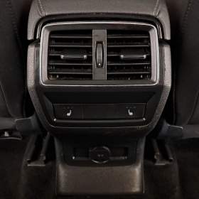 Foto inzerátu Skoda Karoq 1.6 TDI