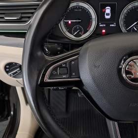 Foto inzerátu Skoda Superb 2.0 TDI 4x4
