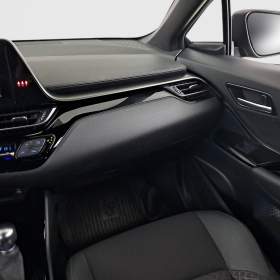Foto inzerátu Toyota C-HR 1.8 Hybrid