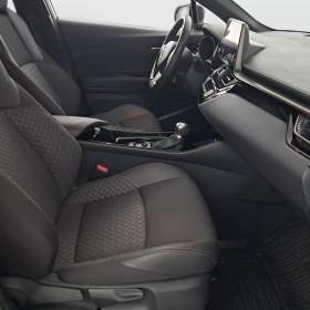 Foto inzerátu Toyota C-HR 1.8 Hybrid