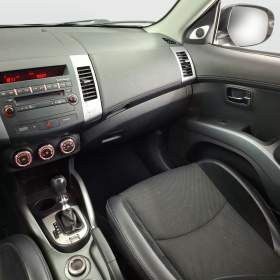 Foto inzerátu Mitsubishi Outlander 2.2 DI-D