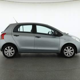 Foto inzerátu Toyota Yaris 1.3