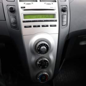 Foto inzerátu Toyota Yaris 1.3