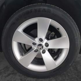 Foto inzerátu Skoda Karoq 1.5 TSI
