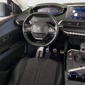 Foto inzerátu Peugeot 5008 PureTech 130