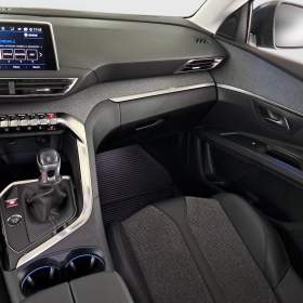 Foto inzerátu Peugeot 5008 PureTech 130