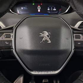 Foto inzerátu Peugeot 5008 PureTech 130