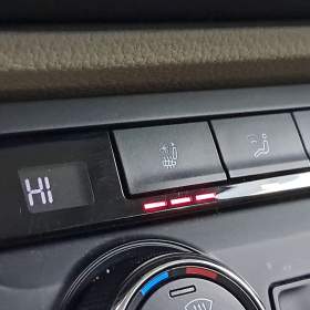 Foto inzerátu Skoda Superb 2.0 TDI 4x4