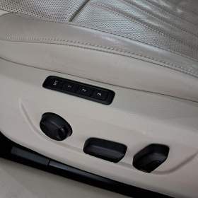 Foto inzerátu Skoda Superb 2.0 TDI 4x4