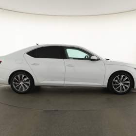 Foto inzerátu Skoda Superb 2.0 TDI