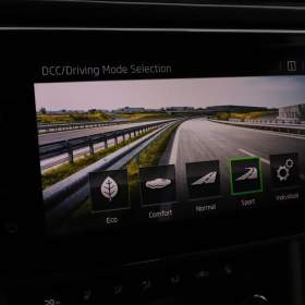 Foto inzerátu Skoda Superb 2.0 TDI