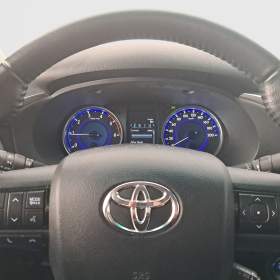 Foto inzerátu Toyota Hilux 2.4 D-4D