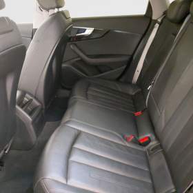 Foto inzerátu Audi A4 2.0 TDI