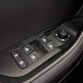 Foto inzerátu Skoda Superb 2.0 TDI