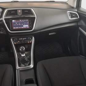 Foto inzerátu Suzuki SX4 S-Cross 1.4 BoosterJet