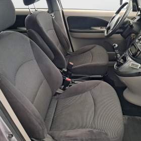 Foto inzerátu Mitsubishi Grandis 2.0 DI-D