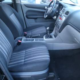 Foto inzerátu Ford Focus 1.6 16V