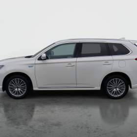 Foto inzerátu Mitsubishi Outlander 2.4 PHEV