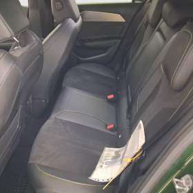 Foto inzerátu Peugeot 308 Hybrid 180