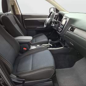 Foto inzerátu Mitsubishi Outlander 2.2 DI-D