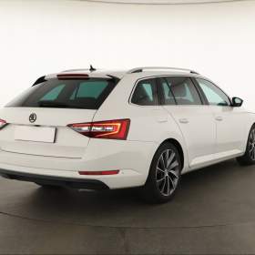 Foto inzerátu Skoda Superb 2.0 TDI