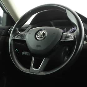 Foto inzerátu Skoda Superb 2.0 TDI