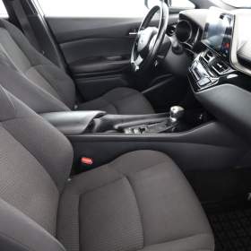 Foto inzerátu Toyota C-HR 1.8 Hybrid