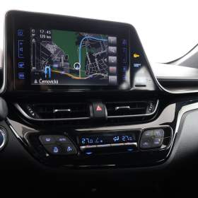 Foto inzerátu Toyota C-HR 1.8 Hybrid