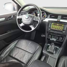 Foto inzerátu Skoda Superb 2.0 TDI
