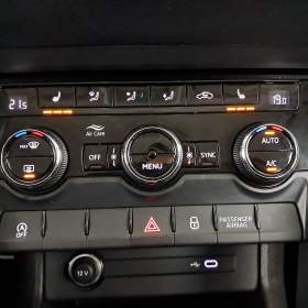 Foto inzerátu Skoda Karoq 1.5 TSI