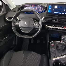 Foto inzerátu Peugeot 3008 1.2 PureTech
