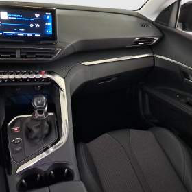 Foto inzerátu Peugeot 3008 1.2 PureTech