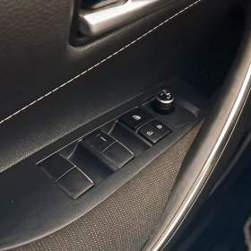 Foto inzerátu Toyota Corolla 2.0 Hybrid