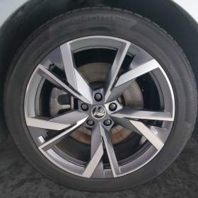 Foto inzerátu Skoda Enyaq iV 80x (82 kWh)