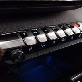 Foto inzerátu Peugeot 3008 1.5 BlueHDi