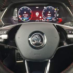 Foto inzerátu Skoda Octavia RS 2.0 TSI