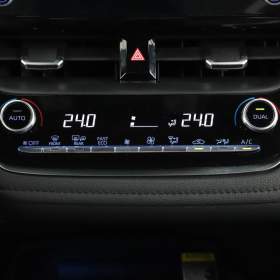 Foto inzerátu Toyota Corolla 2.0 Hybrid