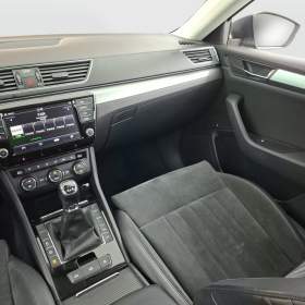 Foto inzerátu Skoda Superb 2.0 TDI 4x4