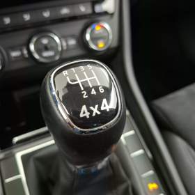 Foto inzerátu Skoda Superb 2.0 TDI 4x4