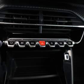 Foto inzerátu Peugeot 2008 1.2 PureTech
