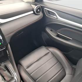 Foto inzerátu MG ZS SUV 1.0 Turbo