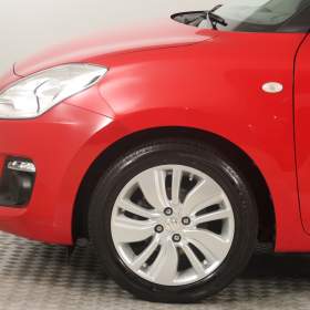 Foto inzerátu Suzuki Swift 1.2 SHVS