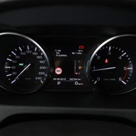 Foto inzerátu Land Rover Discovery Sport TD4