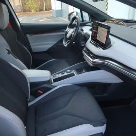 Foto inzerátu Skoda Elroq 85 (82 kWh)