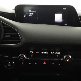 Foto inzerátu Mazda 3 2.0 Skyactiv-G