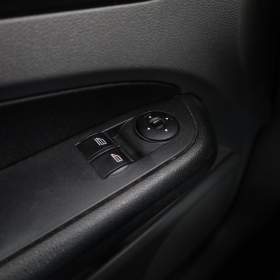 Foto inzerátu Ford Focus 1.6 16V