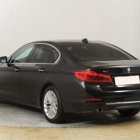 Foto inzerátu BMW 5 530i xDrive