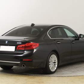 Foto inzerátu BMW 5 530i xDrive