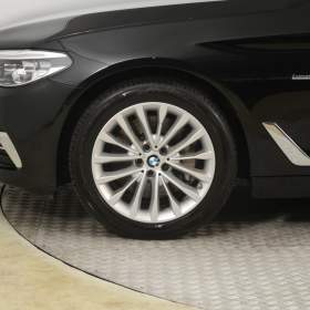 Foto inzerátu BMW 5 530i xDrive